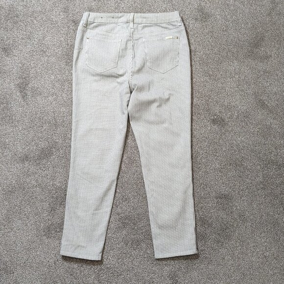 Women's "CHICO'S So Slimming Girlfriend", Ankle Jeans Pants; Gray Stripe; Size S - Picture 2 of 5